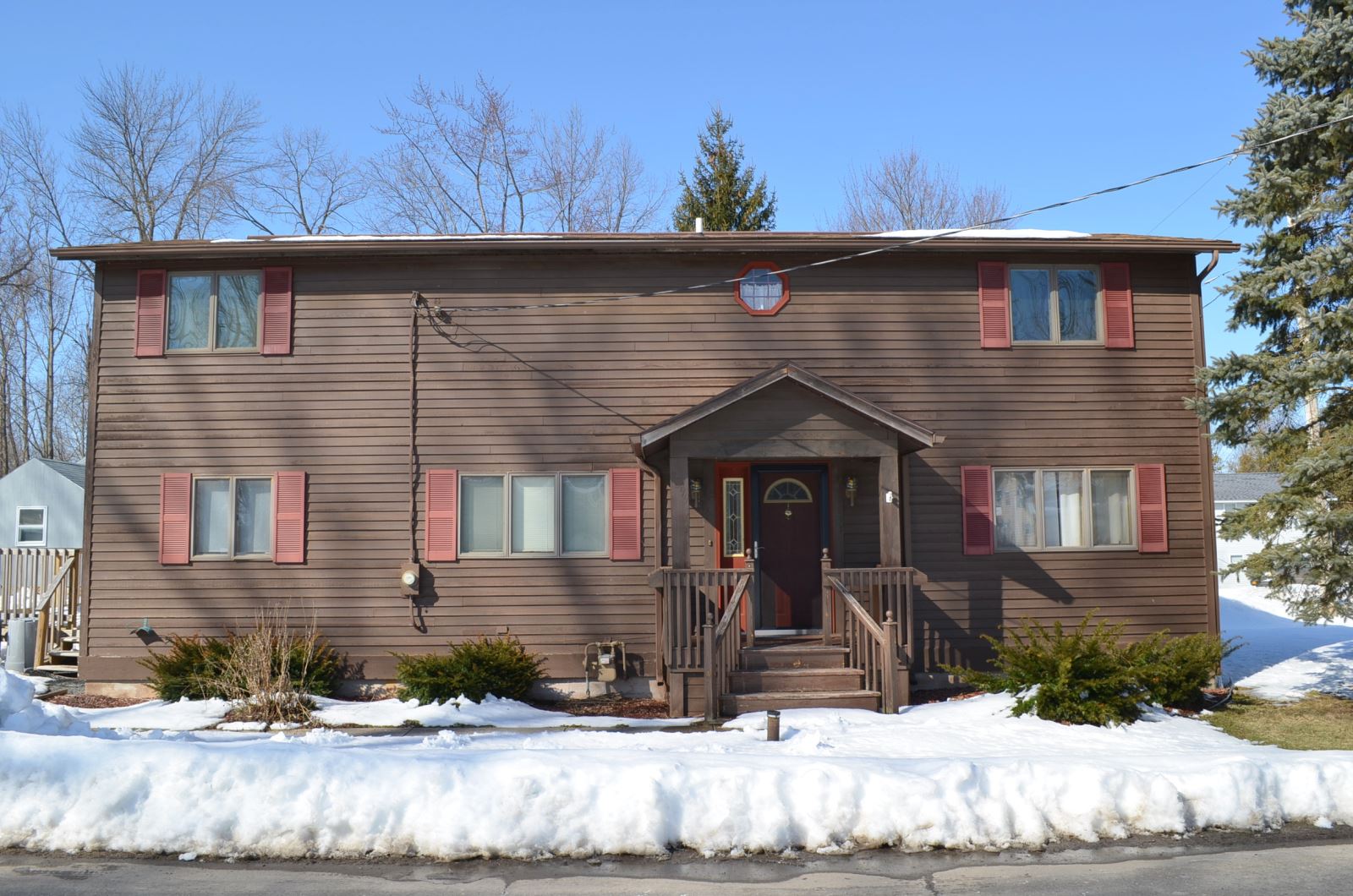 3 bedroom Colonial Cicero NY Homes Property Near Oneida Lake